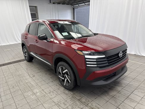 New 2026 Nissan Kicks SV image 3