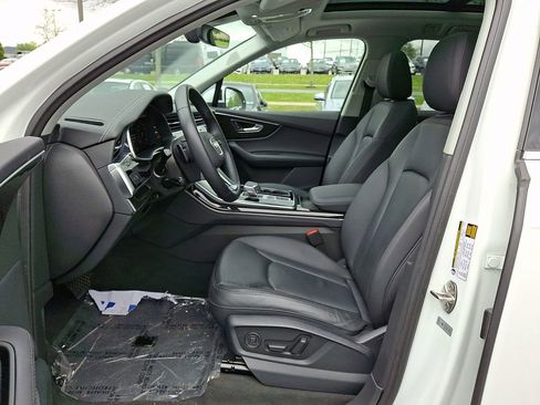 Used 2024 Audi Q7 3.0T Premium Plus AWD/4WD image 16
