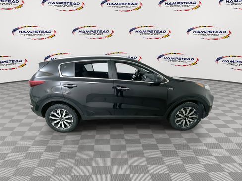 Used 2017 Kia Sportage EX image 9