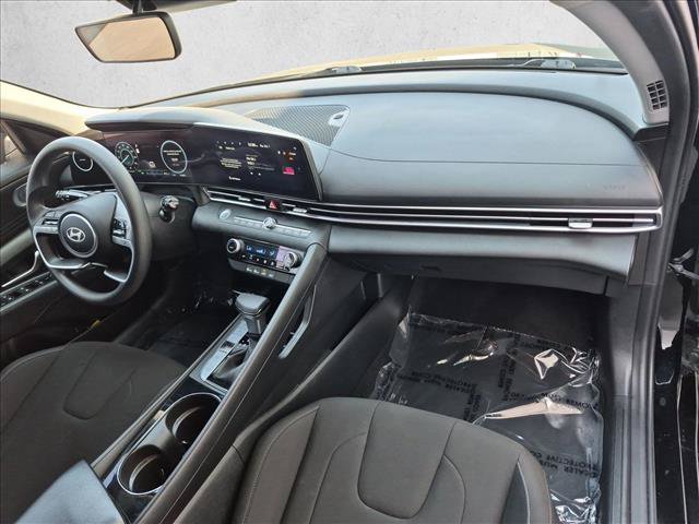 Used 2024 Hyundai Elantra Blue FWD image 20