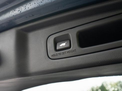 Used 2024 Honda CR-V EX-L image 14