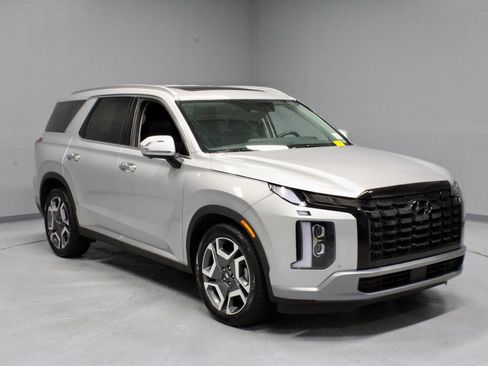 Used 2024 Hyundai Palisade SEL w/ Premium Package AWD/4WD image 1