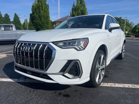 Used 2021 Audi Q3 2.0T Premium Plus AWD/4WD image 2