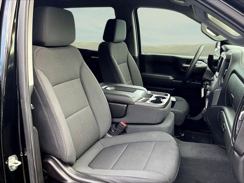 Used 2020 Chevrolet Silverado 1500 Custom w/ Custom Value Package image 21