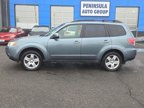 Used 2010 Subaru Forester 2.5X Premium w/ Popular Equipment Group 7B image 6
