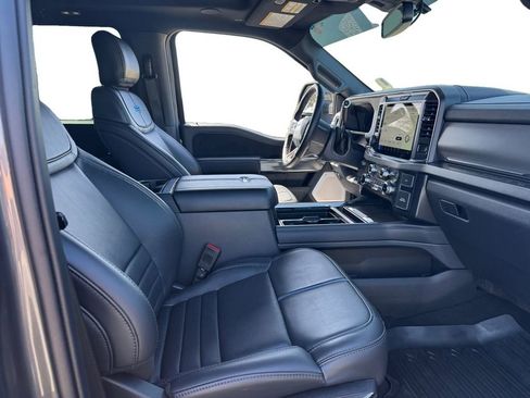 Certified 2025 Ford F350 Platinum w/ Tremor Off-Road Package image 20