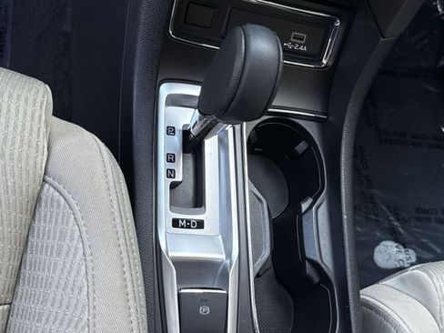 Used 2023 Subaru Ascent Premium w/ Convenience Package AWD/4WD image 22