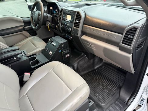 Used 2019 Ford F250 XL w/ Power Equipment Group image 16