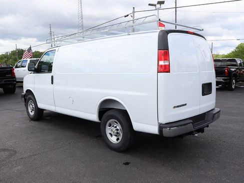 New 2025 Chevrolet Express 2500 w/ Driver Convenience Package RWD image 30