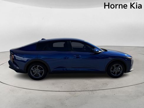 New 2025 Kia K4 LXS image 3