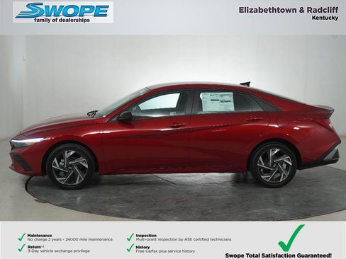 New 2025 Hyundai Elantra SEL image 5