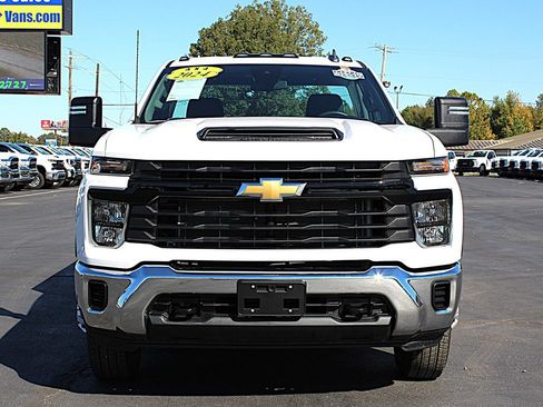 Used 2024 Chevrolet Silverado 3500 W/T w/ Snow Plow Prep Package AWD/4WD image 12