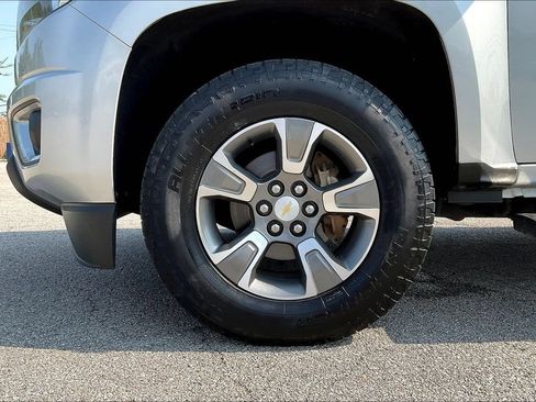 Used 2017 Chevrolet Colorado Z71 AWD/4WD image 31