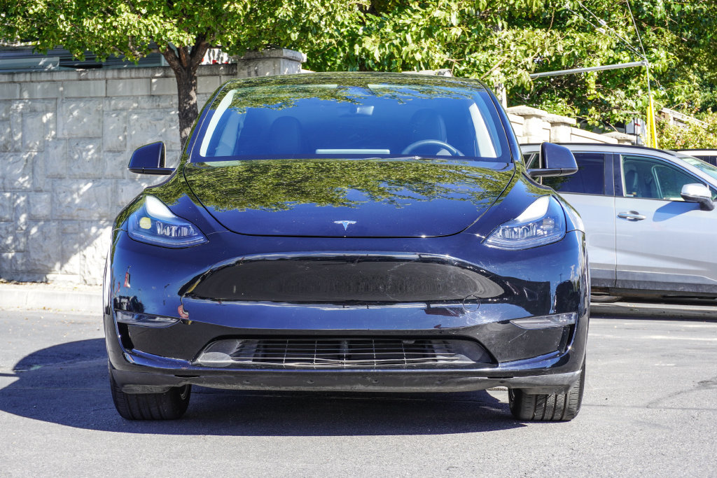 Used 2024 Tesla Model Y Long Range AWD/4WD image 10