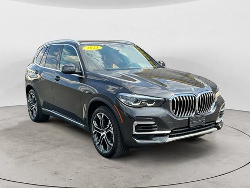 Used 2023 BMW X5 xDrive40i w/ Premium Package AWD/4WD image 3