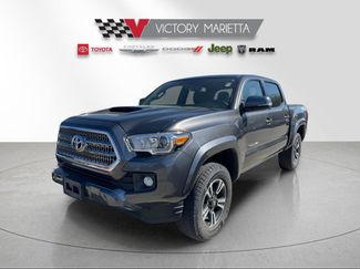 Used 2017 Toyota Tacoma TRD Sport video 1