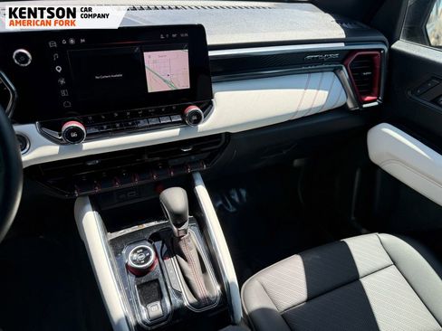 Used 2024 GMC Canyon AT4X AWD/4WD image 21