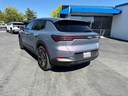 Used 2025 Chevrolet Equinox EV LT FWD image 6