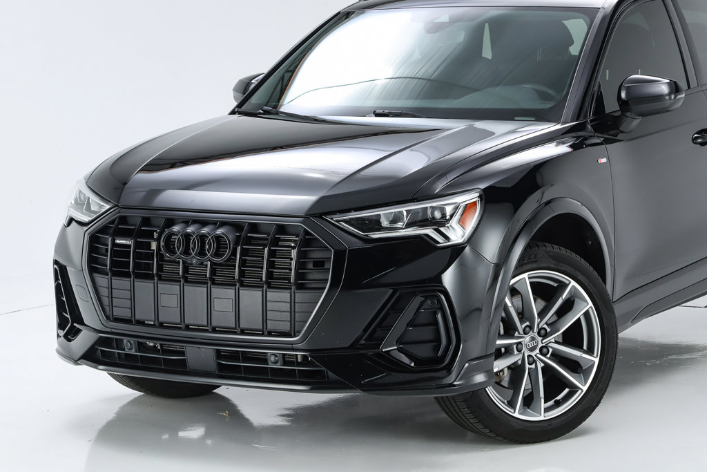 Used 2023 Audi Q3 2.0T Premium Plus w/ Premium Plus Package AWD/4WD image 47