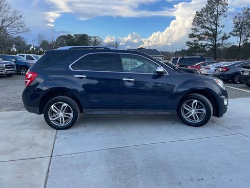 Used 2016 Chevrolet Equinox LTZ w/ Enhanced Convenience Package AWD/4WD image 4