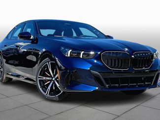 New 2026 BMW 530i xDrive w/ M Sport Package AWD/4WD video 2