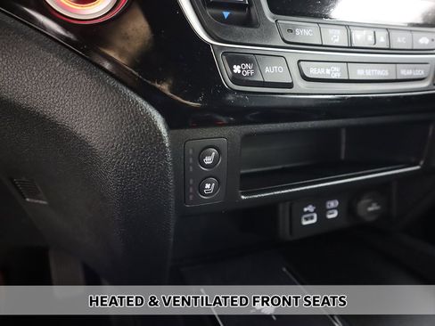 Used 2024 Honda Passport Black Edition image 8