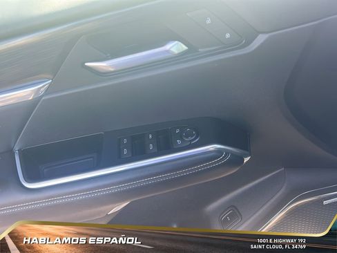 Certified 2025 GMC Acadia Elevation image 10