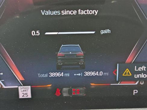 Certified 2023 BMW X7 xDrive40i w/ Climate Comfort Package image 11