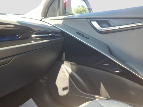 Used 2023 Kia Niro EX FWD image 21