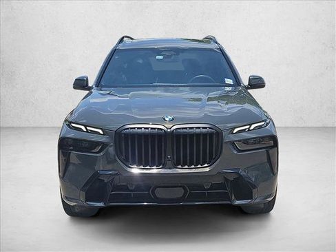 Used 2026 BMW X7 xDrive40i w/ M Sport Package AWD/4WD image 2