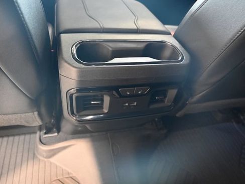Used 2023 GMC Sierra 1500 AT4 w/ Technology Package AWD/4WD image 29