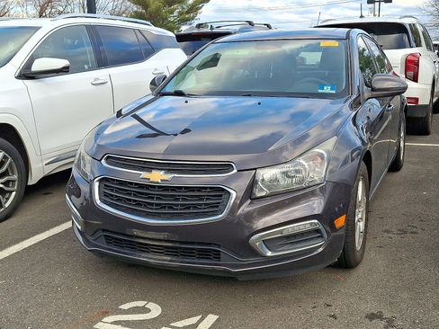 Used 2016 Chevrolet Cruze LT w/ Sun And Sound Package image 4