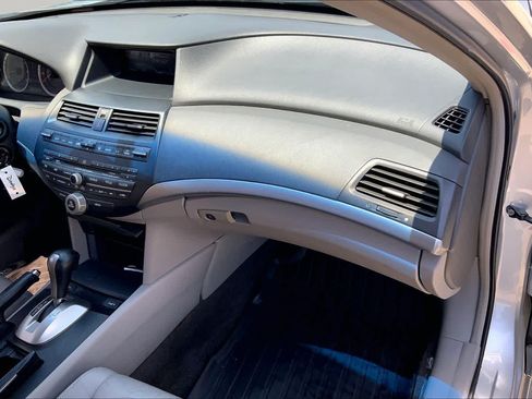 Used 2009 Honda Accord EX-L image 17