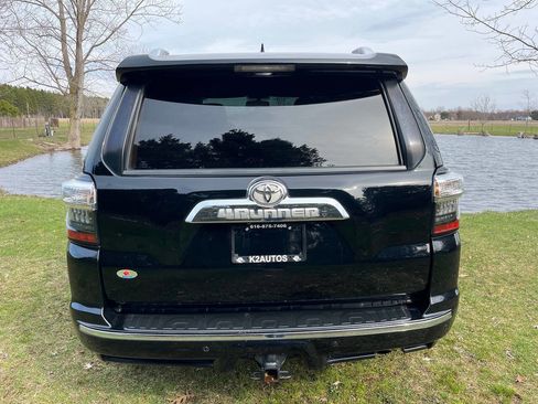 Used 2016 Toyota 4Runner Limited image 10