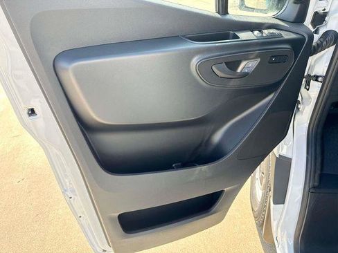 New 2025 Mercedes-Benz Sprinter 2500 image 15
