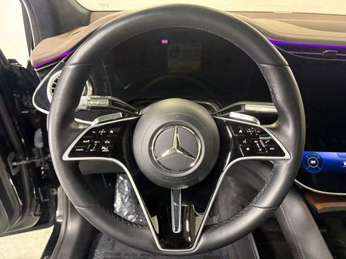 Certified 2023 Mercedes-Benz EQS 580 4MATIC SUV w/ Pinnacle Trim Package image 12