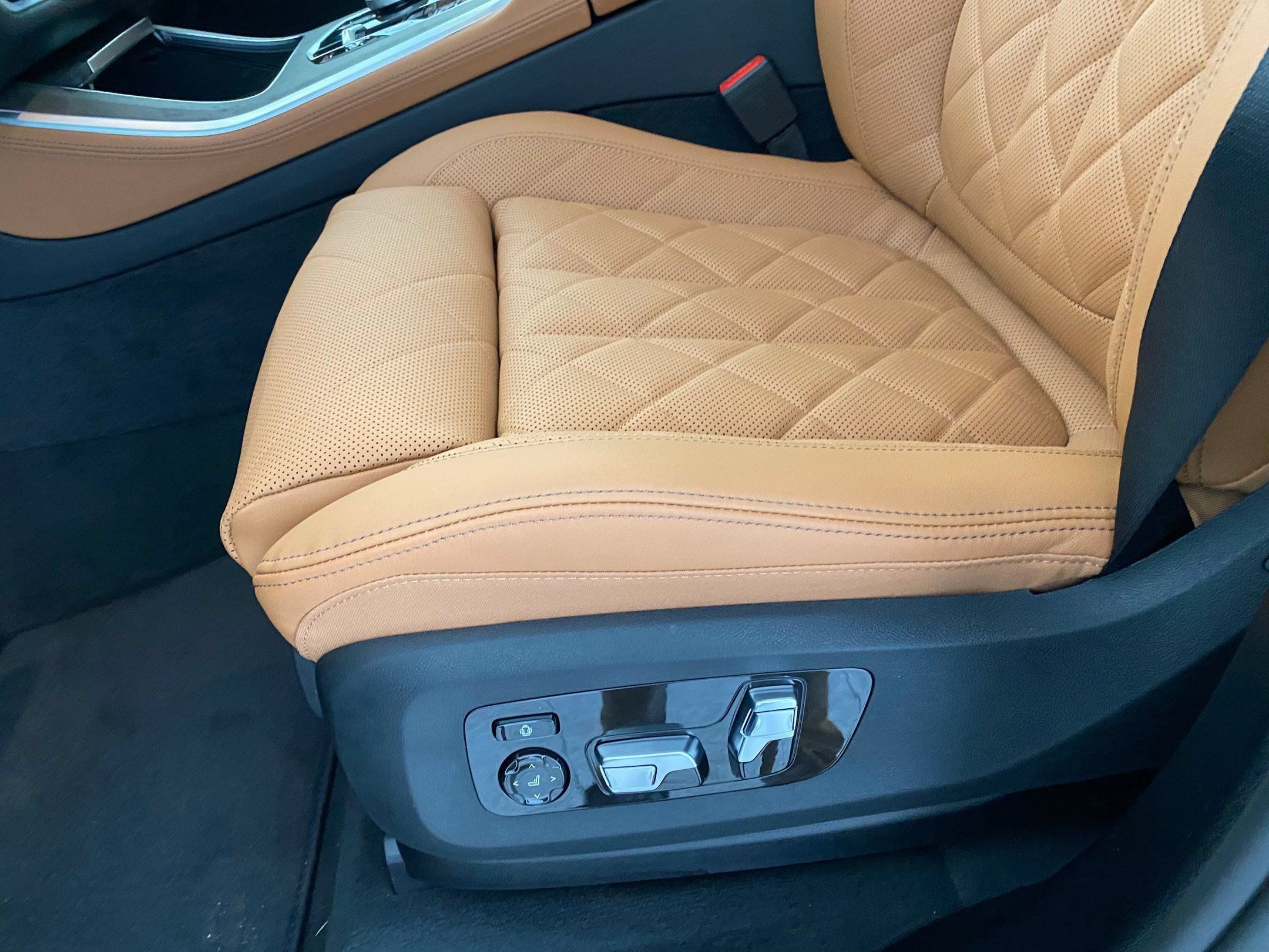 Used 2026 BMW X5 xDrive40i w/ Climate Comfort Package AWD/4WD image 14