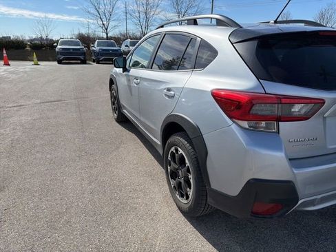 Certified 2023 Subaru Crosstrek 2.0i image 7