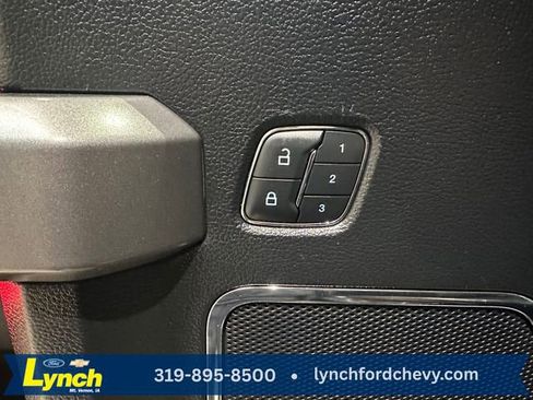 Used 2016 Ford F150 Platinum w/ Equipment Group 701A Luxury AWD/4WD image 7