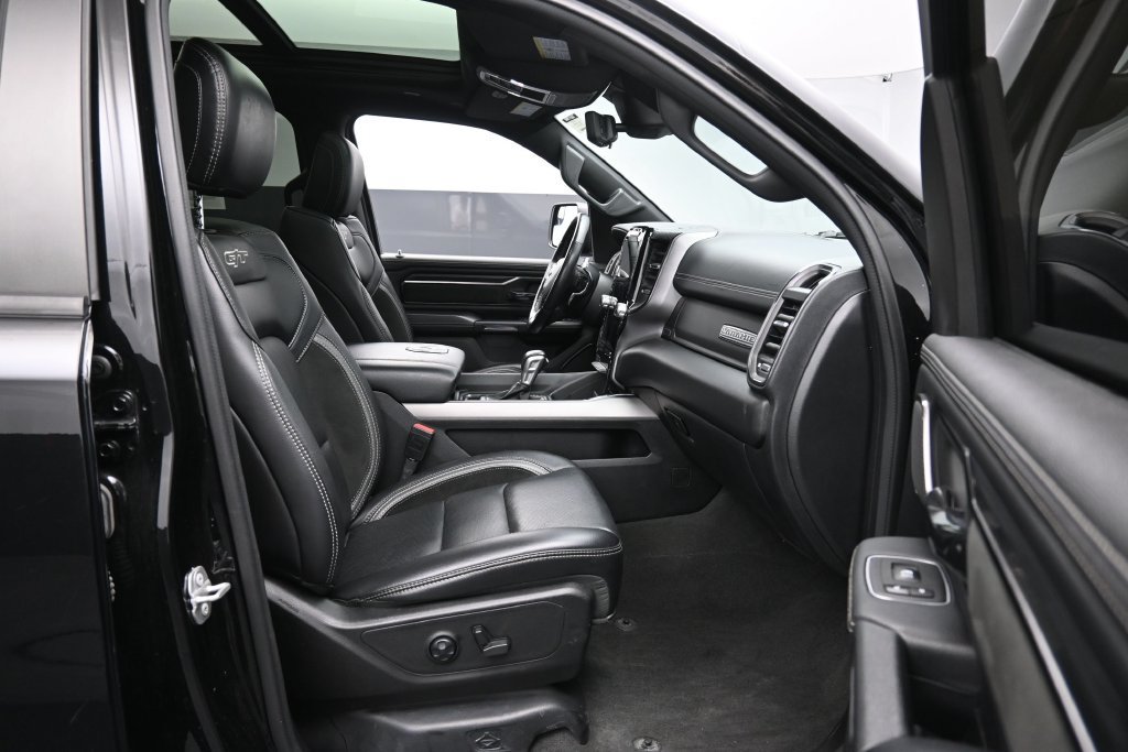 Used 2023 RAM 1500 Laramie AWD/4WD image 26
