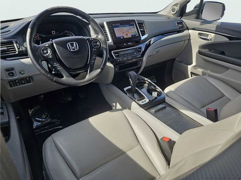 Used 2017 Honda Ridgeline RTL-E image 11