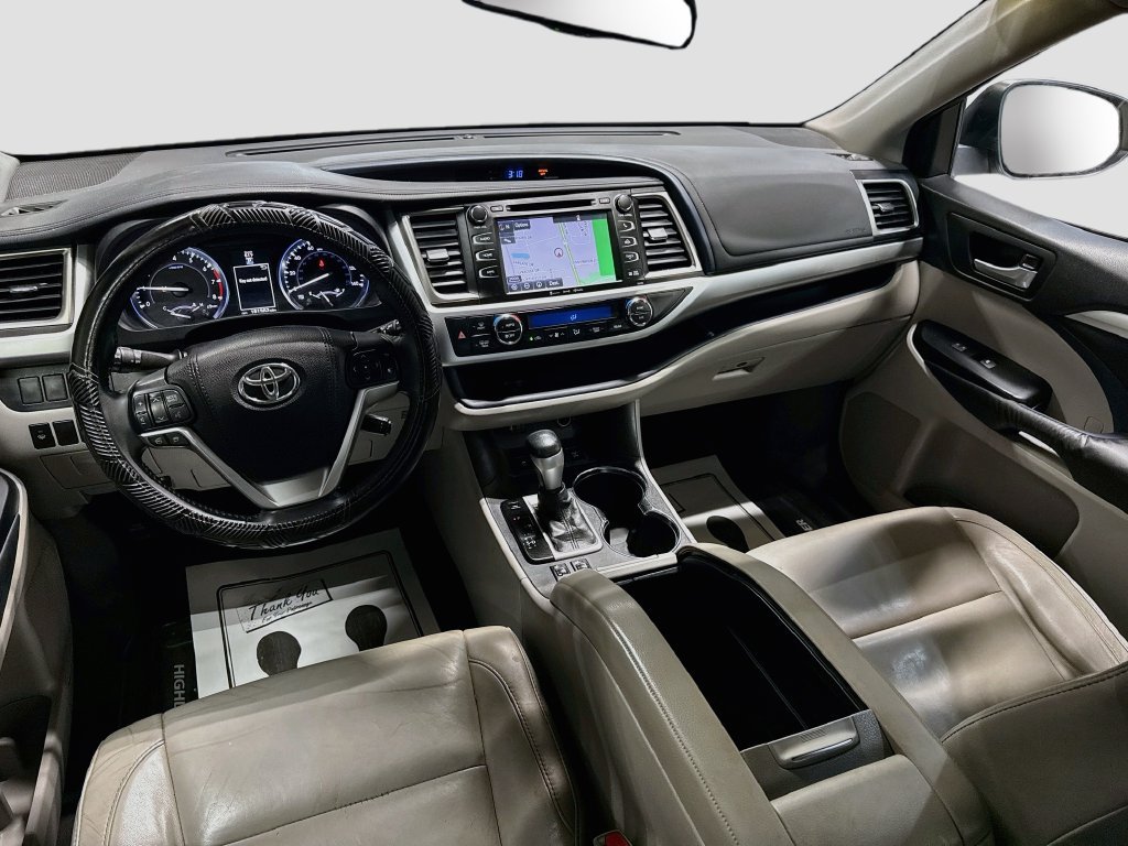Used 2016 Toyota Highlander XLE AWD/4WD image 22