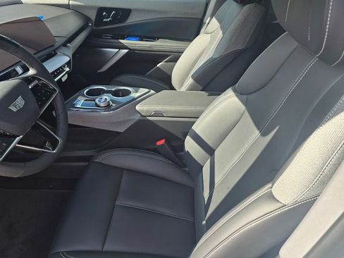 New 2026 Cadillac Optiq Luxury 1 RWD image 20