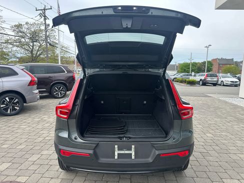 Used 2026 Volvo XC40 B5 Plus AWD/4WD image 33