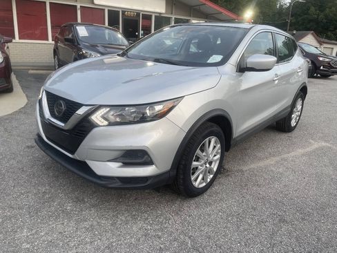 Used 2021 Nissan Rogue Sport S FWD image 3