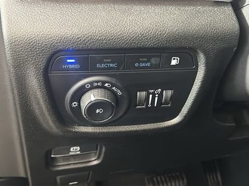 Used 2023 Jeep Grand Cherokee 4WD 4xe image 19