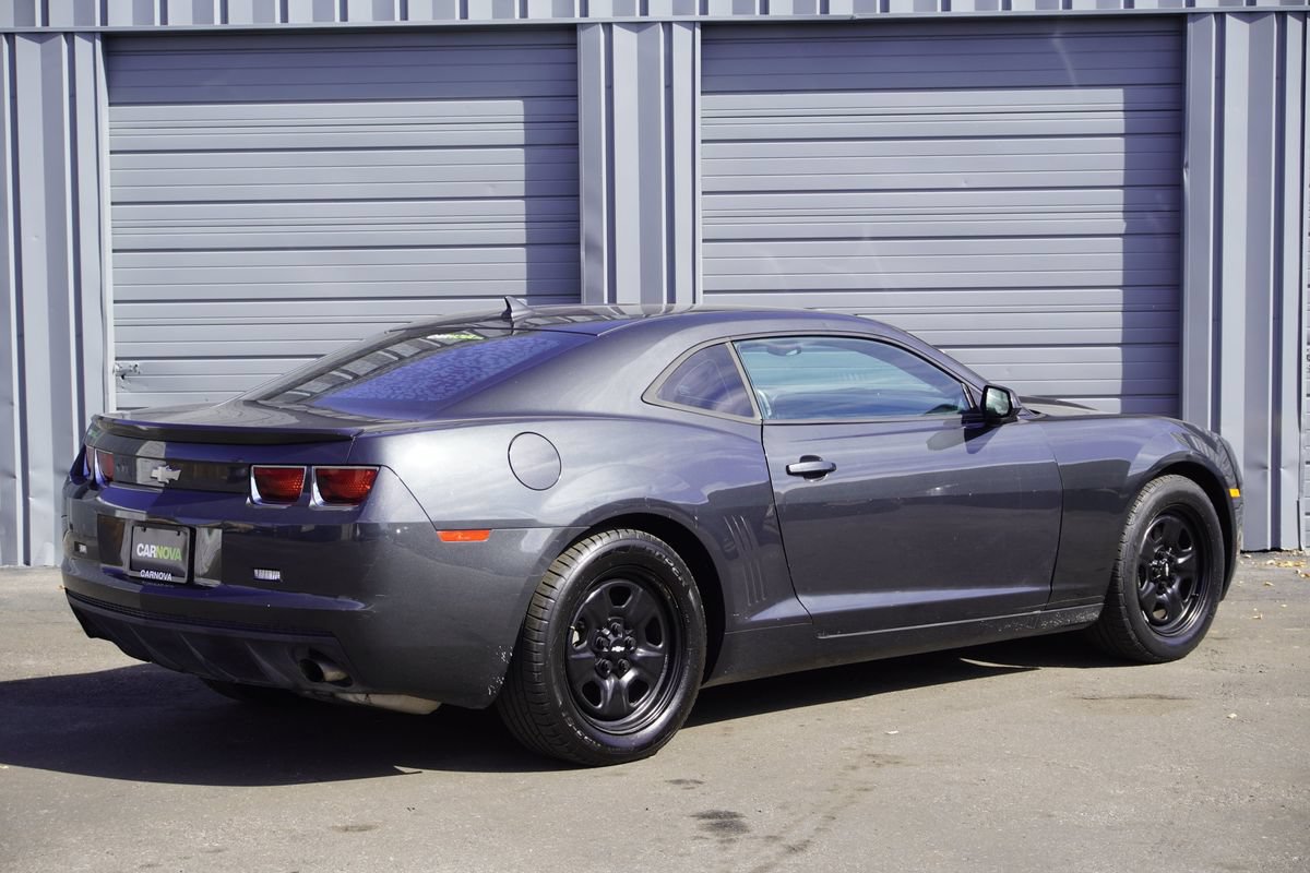 Used 2013 Chevrolet Camaro LS RWD image 4
