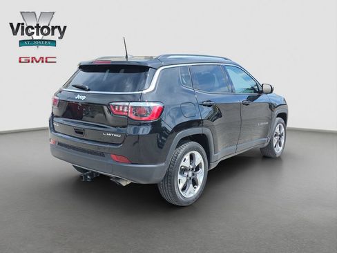 Used 2019 Jeep Compass Limited AWD/4WD image 17