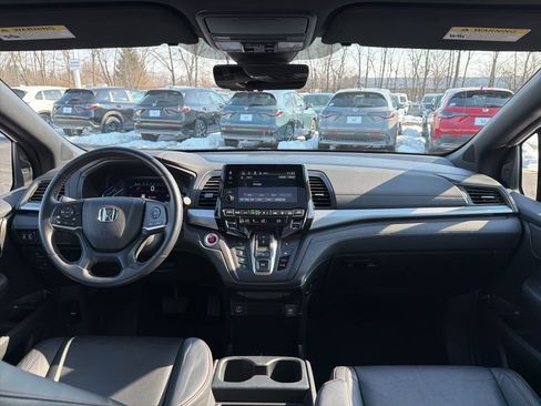 Certified 2023 Honda Odyssey Sport image 12