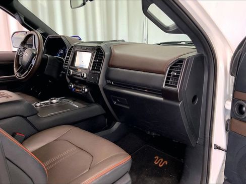 Used 2020 Ford Expedition King Ranch w/ Cargo Package AWD/4WD image 28